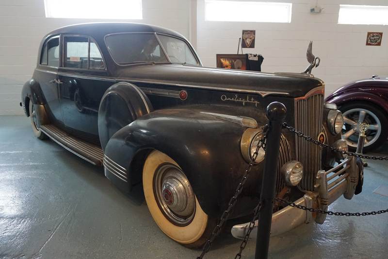 Vintage Grill & Car Museum May 2017 10 (1941 Packard Custom Super Eight One-Eighty from The Godfather)